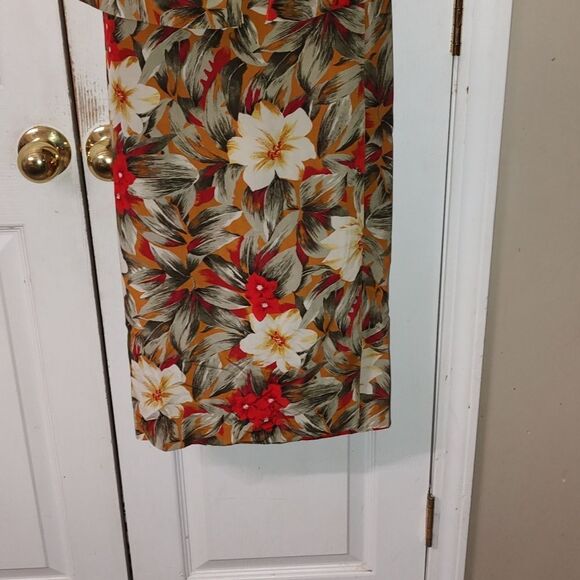 August Silk  100% silk  2 pc wrap skirt and blouse set   Sz 6/8  NWT - Picture 2 of 14